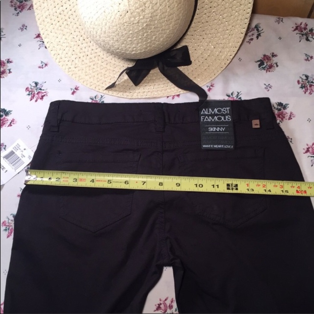 Almost famous sexy sleek black skinny lightweight classy SLIM crop pants NEW 1 - Picture 8 of 8